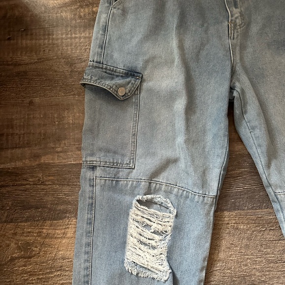 High Waisted Cargo Jeans - Picture 3 of 12
